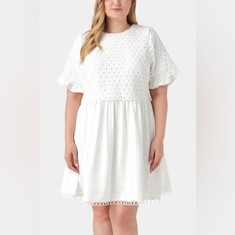 English Factory NWT Woman White Mixed Media Circle Trim Dress Size 1X
